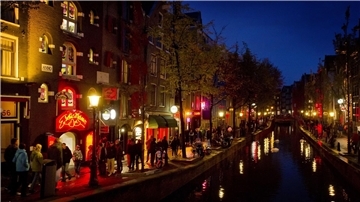 Im alten Zentrum von Amsterdam gehen bald die Joints aus.