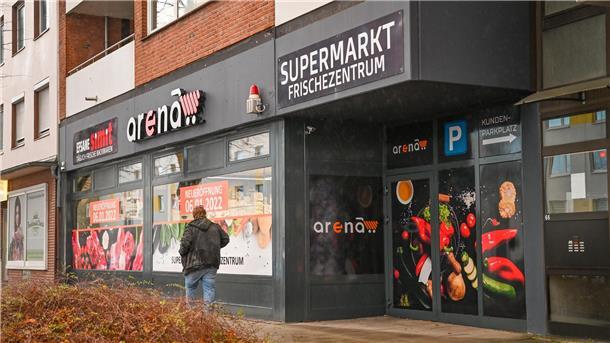 Im Arena-Supermarkt läuft der Betrieb nach dem Buttersäure-Anschlag wieder normal.
