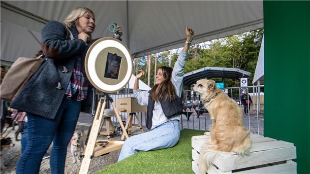 Im besten Licht: Nicht fehlen durfte auf dem Gelände der „German Petfluencer Awards“ natürlich eine Kulisse für Fotoshootings.