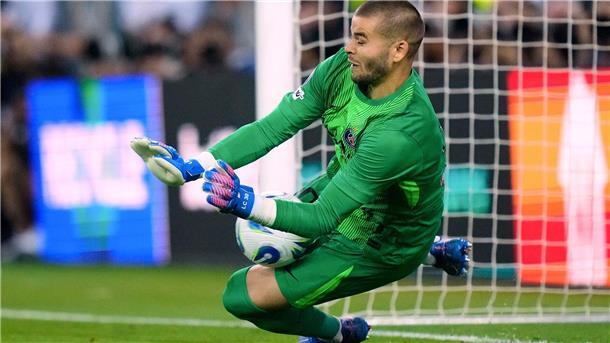 Im Blickpunkt: Der neue PSG-Torwart Lucas Chevalier.