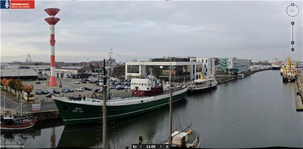 Warum Bremerhavens maritime Reize im Internet bald viel besser zu sehen sind Im Fischereihafen sind mehrere Standorte für die Super-Webcam denkbar. Das wäre der Blick ins Hafenbecken bei einer Installation auf dem nördlichen Lichtmast auf dem "Schaufenster"-Platz...