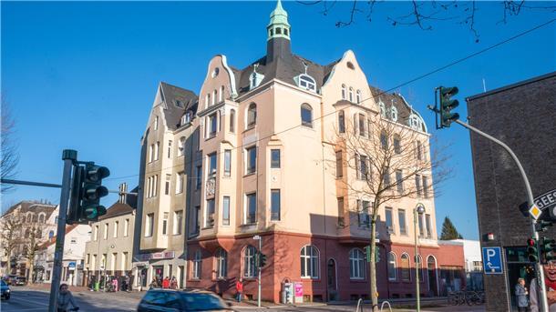 Im Goethequartier und umzu kauft die Stadt Schrottimmobilien auf. Die Hafenstraße 62 ist auch dabei: Sie gilt als besonders schöne Immobilie. 