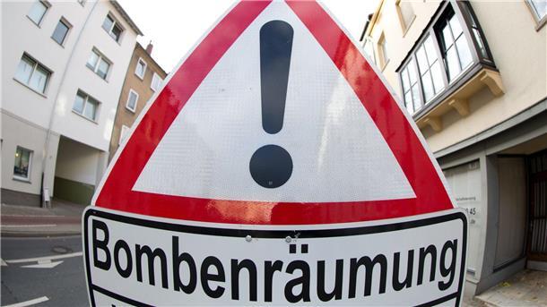 Mögliche Bombenfunde - Evakuierung in Osnabrück Im Krieg wurde der Bahnhof massiv bombardiert, weil er ein bedeutendes strategisches Ziel war. (Symbolbild)