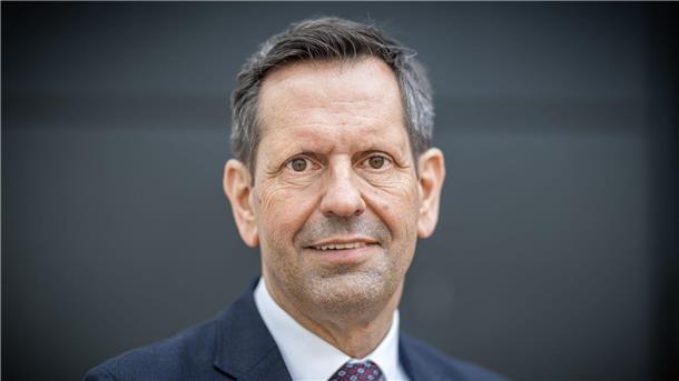 Im Mai soll Lies als Ministerpräsident und SPD-Landesvorsitzender gewählt werden.