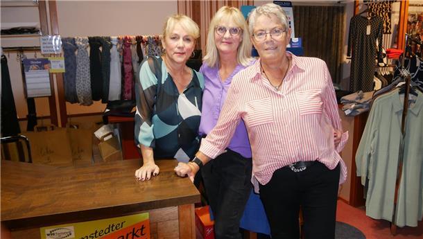 Herbstmarkt in Tarmstedt mit Marktbuden, Karussells und Oktoberfestambiente Im Modehaus Fahjen war die Freude groß über die ausgebuchten Modenschauen.