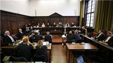 Im Prozess am Hamburger Landgericht wird der Vater der Block-Kinder befragt. 