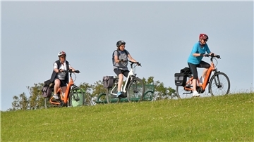 Im Rahmen der Aktion Stadtradeln gibt es von der Braker Kaje aus eine geführte Radtour zum Bunker Valentin.