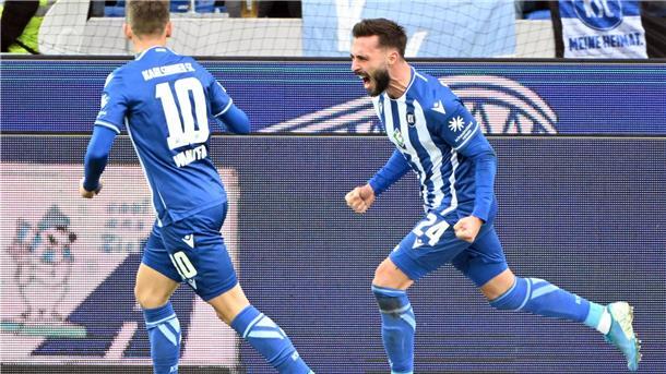 Schleusener schießt KSC zum Sieg gegen Rijeka Im Test gegen Rijeka entschied Fabian Schleusener (r) die Partie mit seinem Tor.
