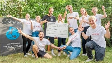 Im vergangenen Jahr freute sich der gemeinnützige Verein Viva con Agua aus Hamburg über eine großzügige Spende. In diesem Jahr soll die internationale Hilfe an die Umweltorganisation WWF gehen.