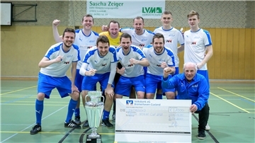 Im vergangenen Jahr konnte sich Blau-Weiß Bornreihe den Turniersieg in Loxstedt sichern.