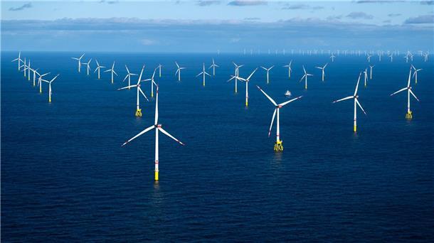 Im vergangenen Jahr sind auf der Nordsee 20,8 Terawattstunden Windstrom produziert worden - rund acht Prozent mehr als im Jahr zuvor. (Archivbild)