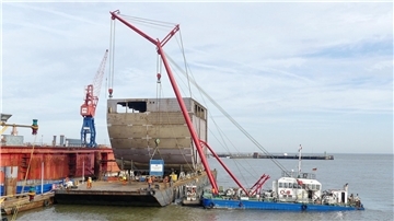Im vergangenen Jahr wurden in Cuxhaven Rumpfsektionen und Teile für Aufbauten von Marineschiffen gebaut.