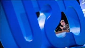 Im Zeichen der CSU: Markus Söder auf dem Parteitag in Augsburg.