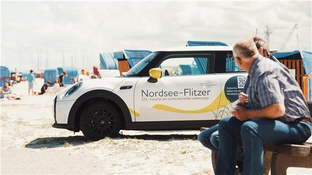 Nordsee-Flitzer: Erobern E-Mini-Cooper bald die Wurster Nordseeküste? In anderen Orten an der niedersächsischen Nordseeküste sind die "Nordsee-Flitzer" bereits unterwegs.