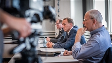 In Bremerhaven haben SPD, CDU und FDP das Sagen. Was im Koalitionsvertrag vereinbart wurde, wird in Anträge übersetzt. Doch wer setzt Prioritäten?