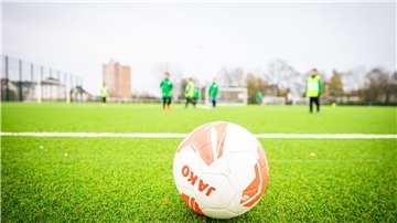 In Bremerhaven wird einiges in den Sport investiert, auch in Großprojekte wie den bei der TSV Wulsdorf entstandenen Kunstrasenplatz