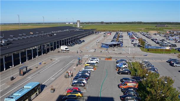 In Dänemark musste der Luftraum über dem Flughafen Aalborg in der Nacht zum Donnerstag geschlossen werden, weil dort Drohnen beobachtet wurden.