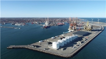 Luftbild der Hafenanlagen von Frederikshavn