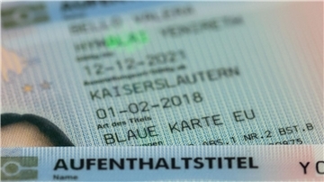 In den Jahren zwischen 2012 und 2017 erhielten knapp 69.000 Menschen erstmals eine Blue Card.
