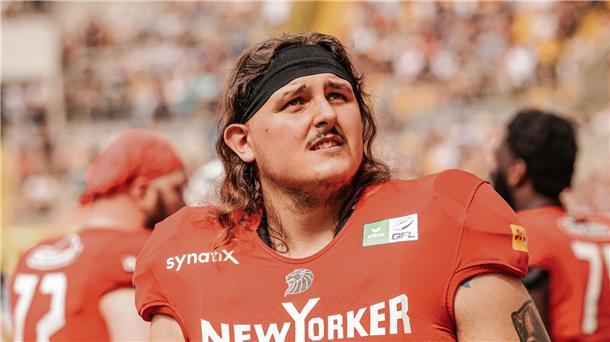 In den Playoffs der German Football League (GFL) trifft der Sieverner Moritz Brössling mit den New Yorker Lions Braunschweig auf die Ravensburg Razorbacks.