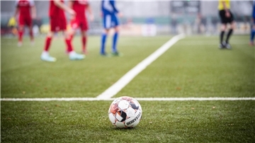 In der Bremen-Liga rollt seit dem Wochenende wieder der Ball. Am Mittwochabend kommt es im Speckenbütteler Park gleich zum ersten Seestadt-Derby zwischen der Leher TS und dem ESC Geestemünde.