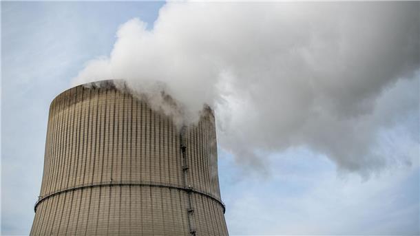 In der EU gelten Kernkraftwerke als „klimafreundlich“ - Umweltorganisationen werden dagegen aktiv.