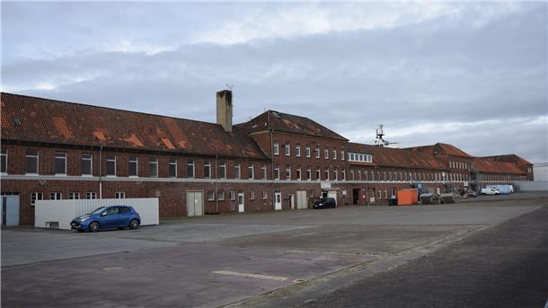 Frontansicht der Halle X