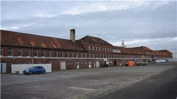 Frontansicht der Halle X