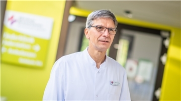 Dr. Axel Renneberg
