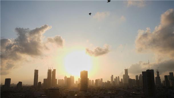 Waffenruhe zwischen Feinden ist wackelig In der Stadt Tel Aviv in Israel wurde in den letzten Tage oft Alarm wegen Luftangriffen ausgelöst.