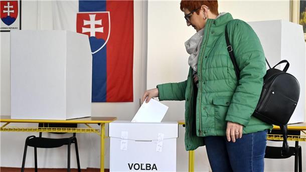 Kopf-an-Kopf-Rennen um Präsidentenamt in der Slowakei In der Stichwahl trifft Ex-Außenminister Ivan Korcok auf den sozialdemokratischen Parlamentspräsidenten Peter Pellegrini.