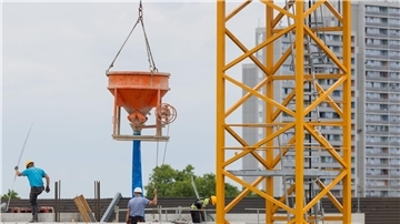 In Deutschland werden zu wenige neue Wohnungen gebaut. Hohe Kosten und strenge Auflagen erschweren den Ausbau, kritisiert die Wohnungswirtschaft. (Archivbild)