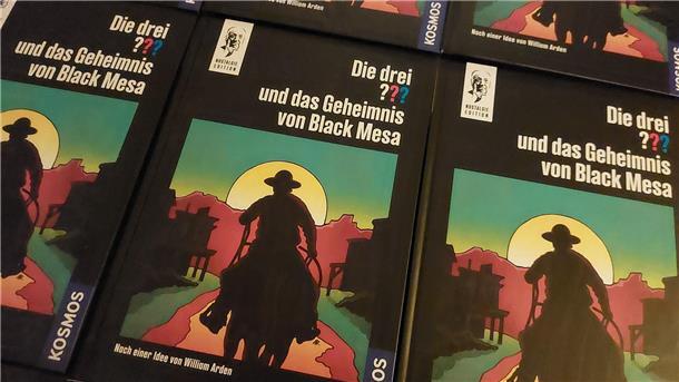 „Drei ???“-Abenteuer nach über 50 Jahren zu Ende geschrieben In „Die drei ??? und das Geheimnis von Black Mesa“ entdecken Justus, Peter und Bob eine verlassene Geisterstadt.