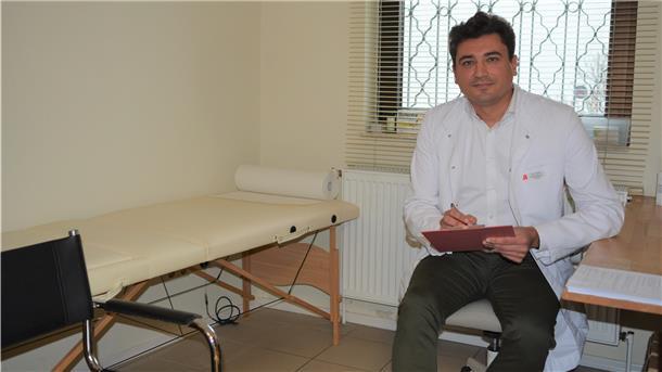 In diesem abgetrennten Bereich in der Spadener Klus-Apotheke impft Apotheker Dimitri Mishyn gegen das Coronavirus.