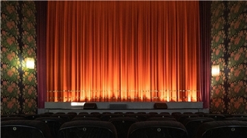 In diesem Jahr sind wieder mehr Menschen ins Kino gegangen. Allerdings wurde das Vor-Corona-Niveau von 2019 noch nicht erreicht.