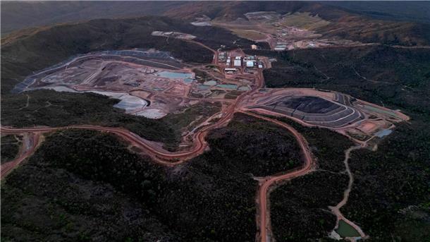 Industrie muss mehr für seltene Erden zahlen In dieser Mine in Brasilien werden seltene Erden gefördert. Weltweit liegt ein Großteil der Produktion allerdings in chinesischer Hand. (Archiv)