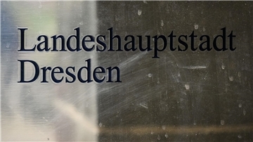 In Dresden wurde für die Einführung einer Bezahlkarte gestimmt.