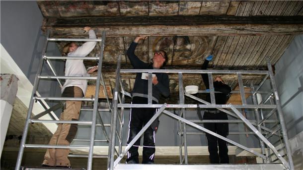 Fast 500 Jahre altes Deckengemälde in Supermarkt entdeckt In einem ehemaligen Supermarkt mitten in Lüneburg wurde vor Jahrzehnten ein Deckengemälde entdeckt und freigelegt.