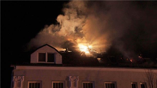 Dreijähriger bei Brand in Ludwigslust schwer verletzt In einem Mehrfamilienhaus in Ludwigslust ist ein Feuer ausgebrochen.
