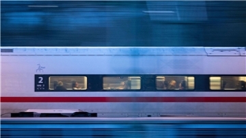 In einem solchen ICE hat eine Bahnmitarbeiterin eine Geldbörse mit mehr als 1000 Euro gefunden.