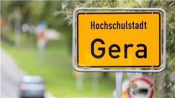 In Gera ist ein SPD-Stadtratskandidat geschubst und beleidigt worden.