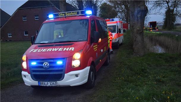 Das Foto zeigt einen Bauernhof-Brand in der Gemeinde Stadland.