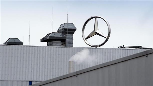 In Ludwigsfelde stellen rund 2.000 Beschäftigte Sprinter mit offenen Baumustern her. (Archivbild)