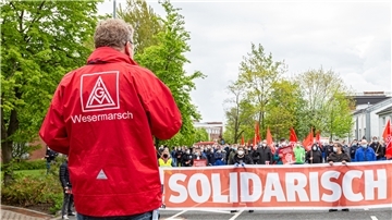 In Nordenham gingen rund 600 Beschäftigte auf die Straße.