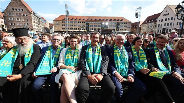 Evangelische Kirchentag hat begonnen In Nürnberg treffen sich ab heute zum 38. Deutschen Evangelischen Kirchentag wieder Zehntausende Menschen.