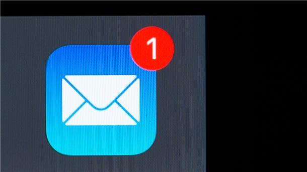 Wasser sparen mit alten E-Mails In solchen Mail-Postfächern schlummern häufig viele alte E-Mails. Die Umweltbehörde in England hat gerade dazu aufgerufen, diese zu löschen.