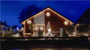In Spaden leuchtet wieder das Haus von Klaus-Dieter Foest.