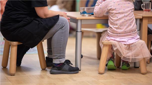 Jede fünfte Erzieherin wechselt den Beruf In vielen Kindergärten in Niedersachsen fehlen Fachkräfte. (Archivbild)