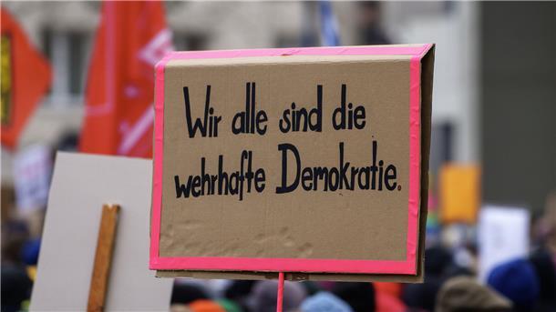 In vielen Städten wurde schon demonstriert, am Wochenende gibt es Demos im Cuxland und in Bremerhaven.