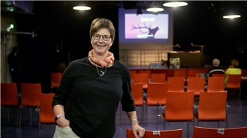Ina Viebrok-Hörmann gefallen nicht nur die Kabarettisten, die im Capitol auftreten, sondern sie mag auch den Raum.